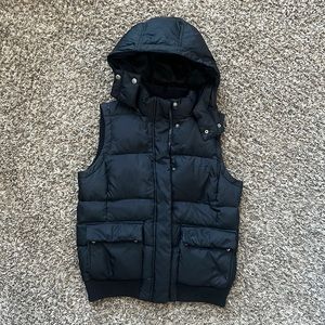GAP PUFFER VEST